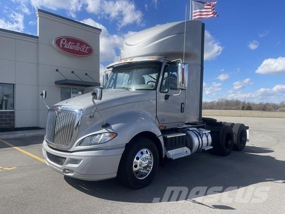 International PROSTAR Motrici e Trattori Stradali