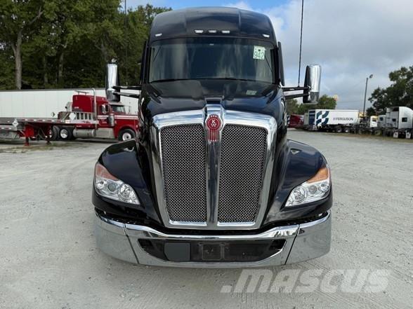 Kenworth T680 Motrici e Trattori Stradali