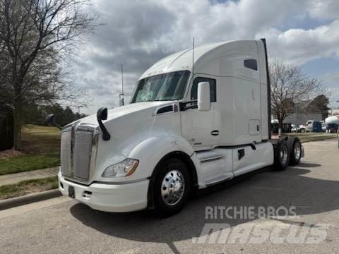 Kenworth T680 Motrici e Trattori Stradali