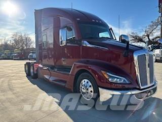 Kenworth T680 Motrici e Trattori Stradali