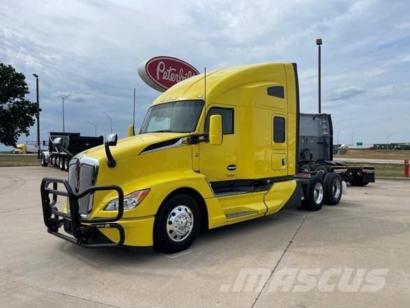 Kenworth T680 Motrici e Trattori Stradali