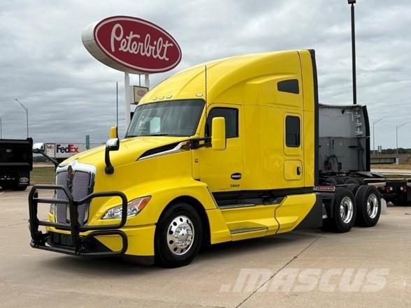 Kenworth T680 Motrici e Trattori Stradali