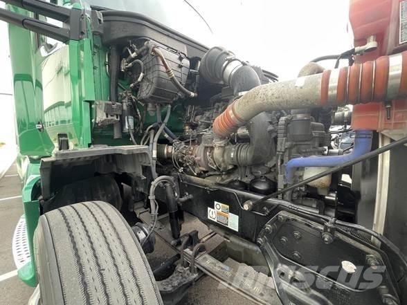 Kenworth T680 Motrici e Trattori Stradali
