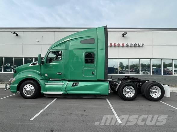 Kenworth T680 Motrici e Trattori Stradali