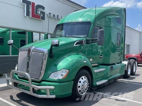 Kenworth T680 Motrici e Trattori Stradali