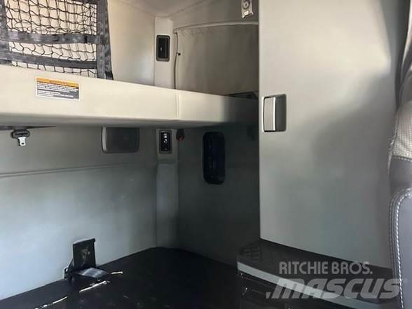 Kenworth T680 Motrici e Trattori Stradali