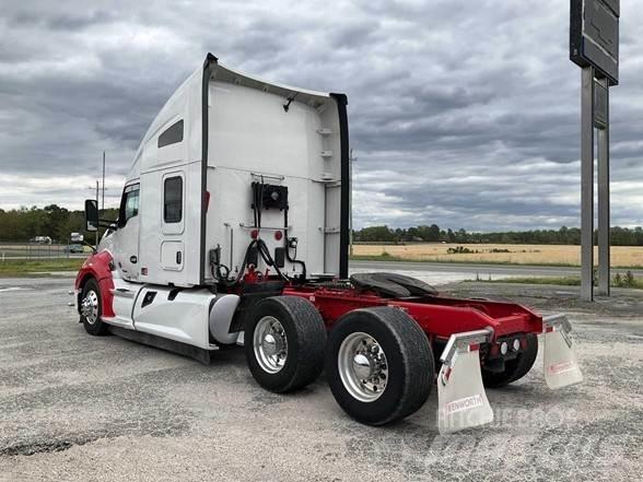 Kenworth T680 Motrici e Trattori Stradali