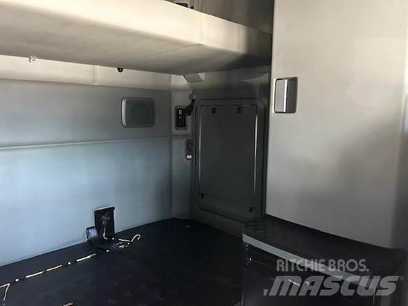 Kenworth T680 Motrici e Trattori Stradali