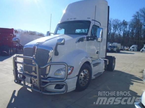 Kenworth T680 Motrici e Trattori Stradali