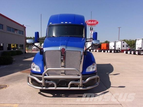 Kenworth T680 Motrici e Trattori Stradali