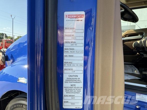 Kenworth T680 Motrici e Trattori Stradali