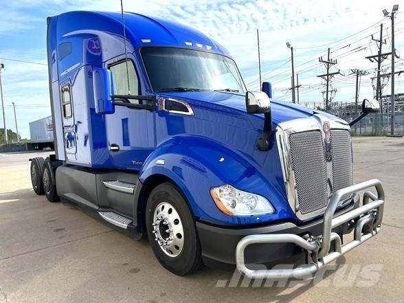 Kenworth T680 Motrici e Trattori Stradali