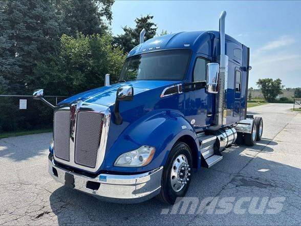 Kenworth T680 Motrici e Trattori Stradali