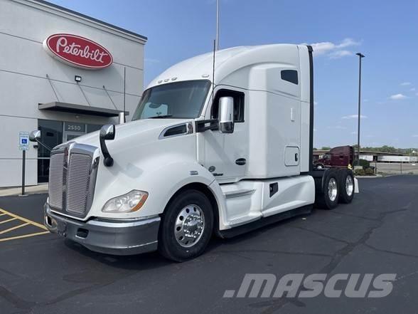 Kenworth T680 Motrici e Trattori Stradali