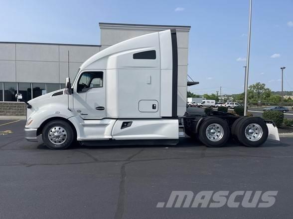 Kenworth T680 Motrici e Trattori Stradali