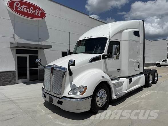 Kenworth T680 Motrici e Trattori Stradali