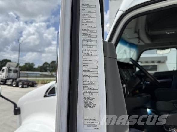 Kenworth T680 Motrici e Trattori Stradali
