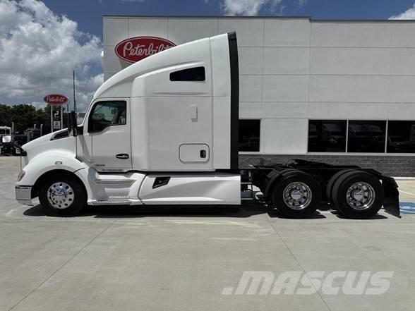 Kenworth T680 Motrici e Trattori Stradali