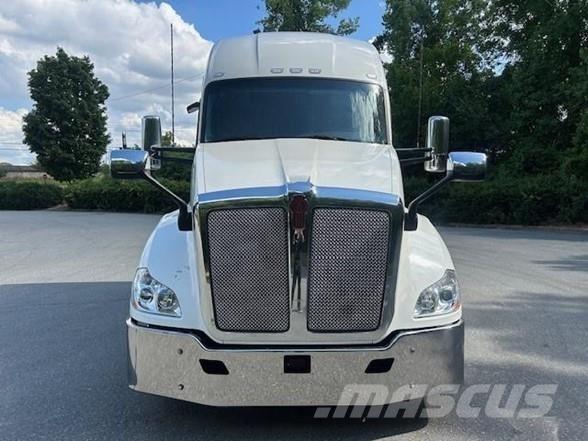 Kenworth T680 Motrici e Trattori Stradali