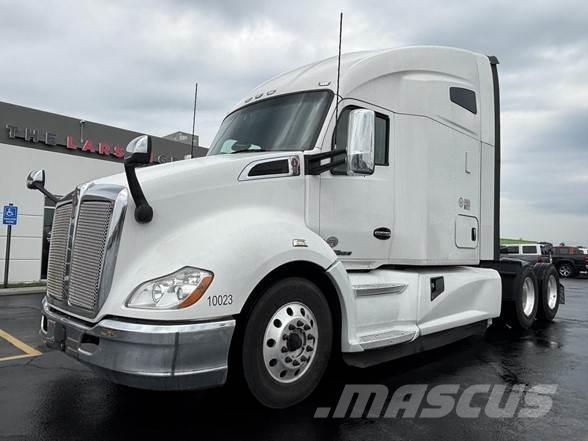 Kenworth T680 Motrici e Trattori Stradali