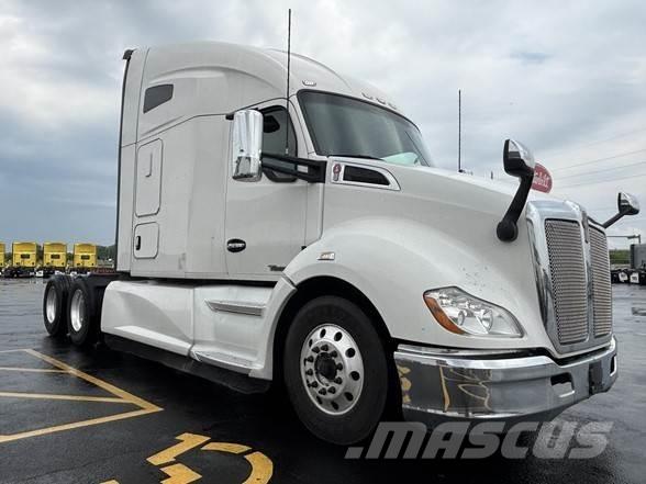 Kenworth T680 Motrici e Trattori Stradali