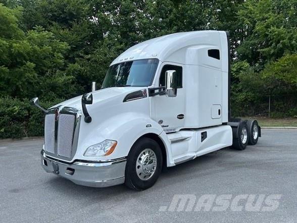 Kenworth T680 Motrici e Trattori Stradali