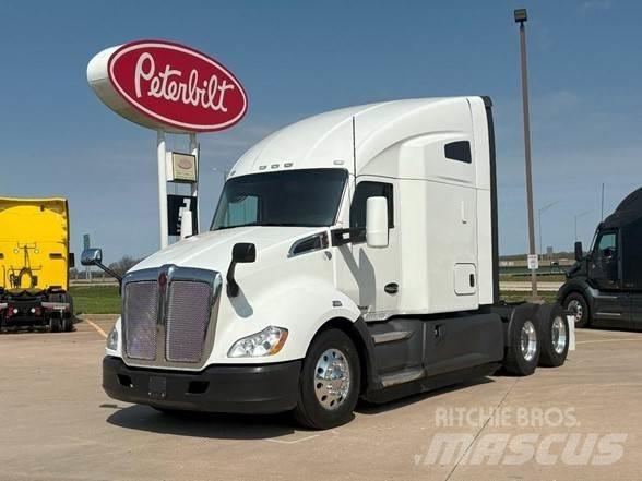 Kenworth T680 Motrici e Trattori Stradali