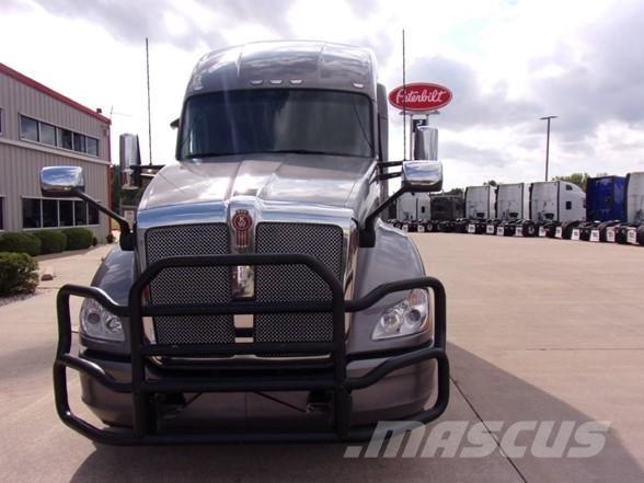 Kenworth T680 Motrici e Trattori Stradali
