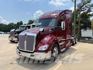 Kenworth T680 Motrici e Trattori Stradali