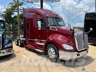 Kenworth T680 Motrici e Trattori Stradali
