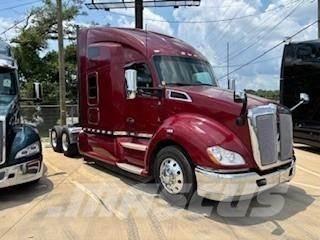 Kenworth T680 Motrici e Trattori Stradali