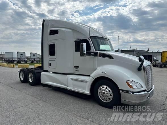 Kenworth T680 Motrici e Trattori Stradali