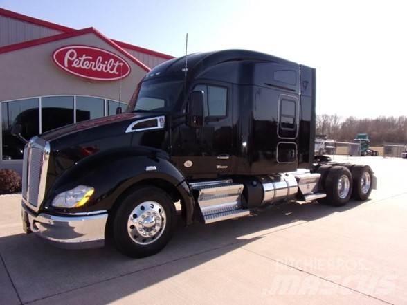 Kenworth T680 Motrici e Trattori Stradali