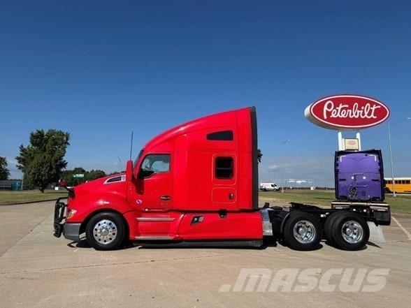Kenworth T680 Motrici e Trattori Stradali