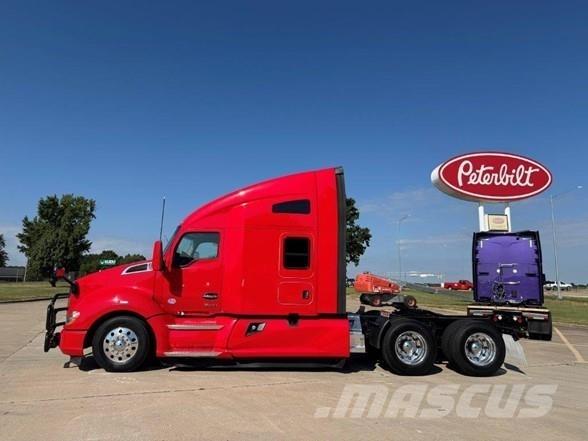 Kenworth T680 Motrici e Trattori Stradali