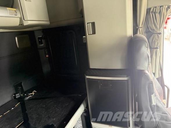 Kenworth T680 Motrici e Trattori Stradali
