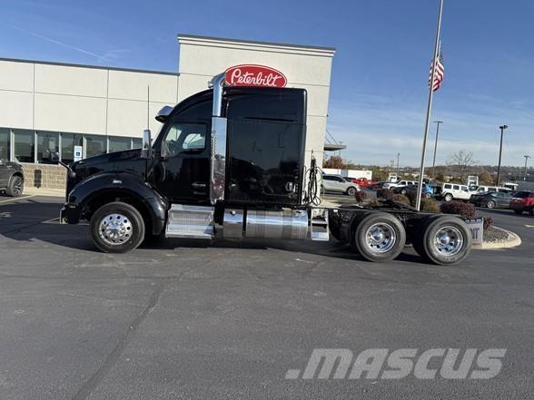 Kenworth T880 Motrici e Trattori Stradali