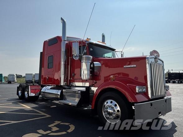 Kenworth W900 Motrici e Trattori Stradali