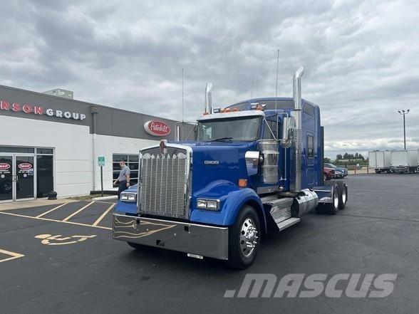 Kenworth W900 Motrici e Trattori Stradali