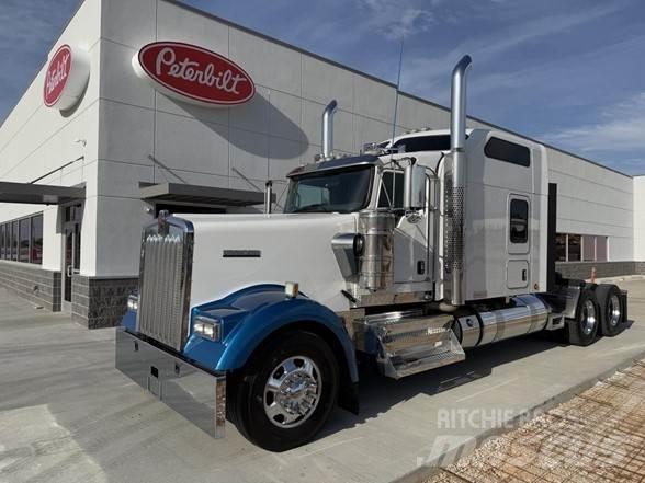 Kenworth W900B Motrici e Trattori Stradali