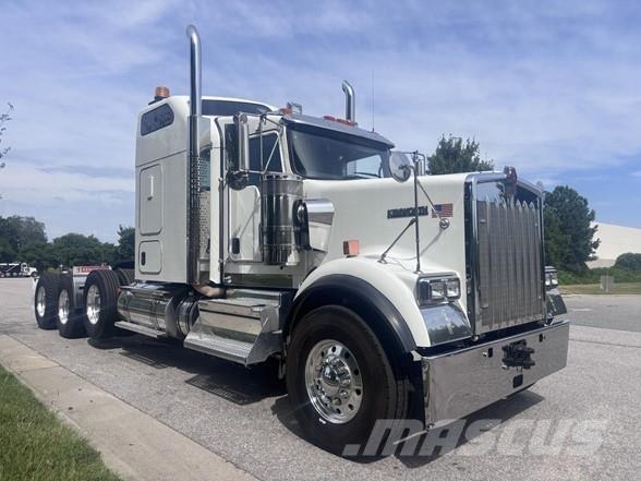 Kenworth W900B Motrici e Trattori Stradali
