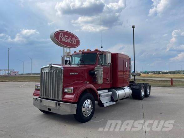 Kenworth W900B Motrici e Trattori Stradali