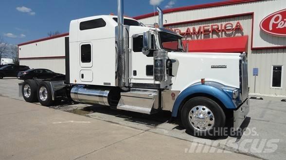 Kenworth W900L Motrici e Trattori Stradali