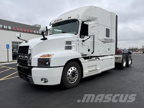 Mack ANTHEM 64T Motrici e Trattori Stradali