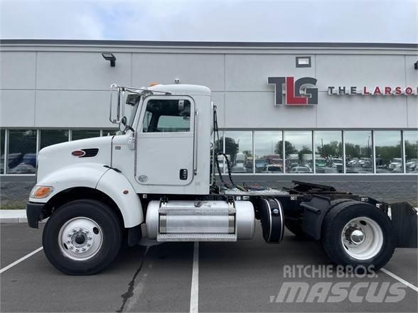 Peterbilt 337 Motrici e Trattori Stradali