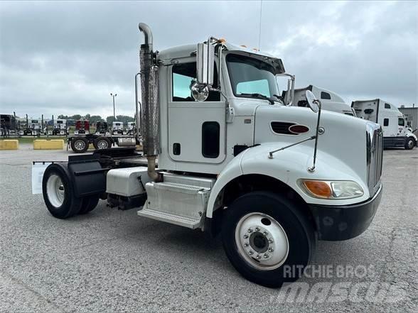 Peterbilt 337 Motrici e Trattori Stradali