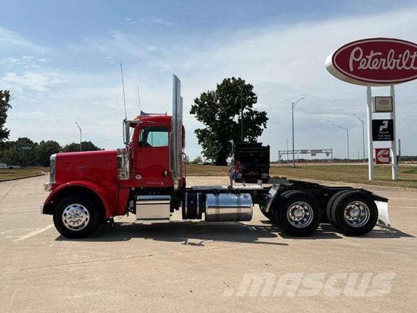 Peterbilt 389 Motrici e Trattori Stradali