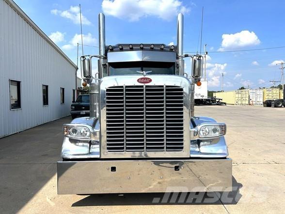 Peterbilt 389 Motrici e Trattori Stradali