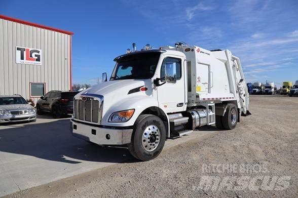 Peterbilt 536 Camion dei rifiuti