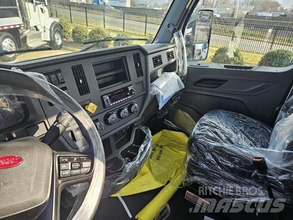 Peterbilt 536 Motrici e Trattori Stradali
